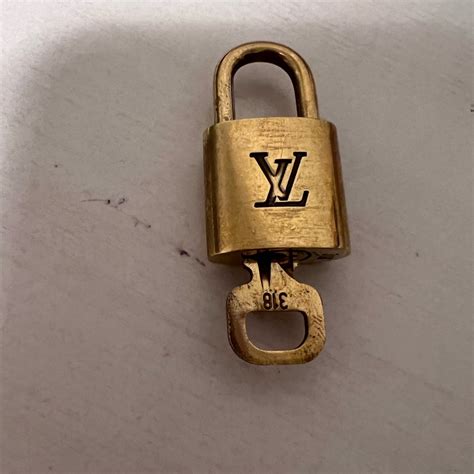 Louis Vuitton Lock and Key 318 